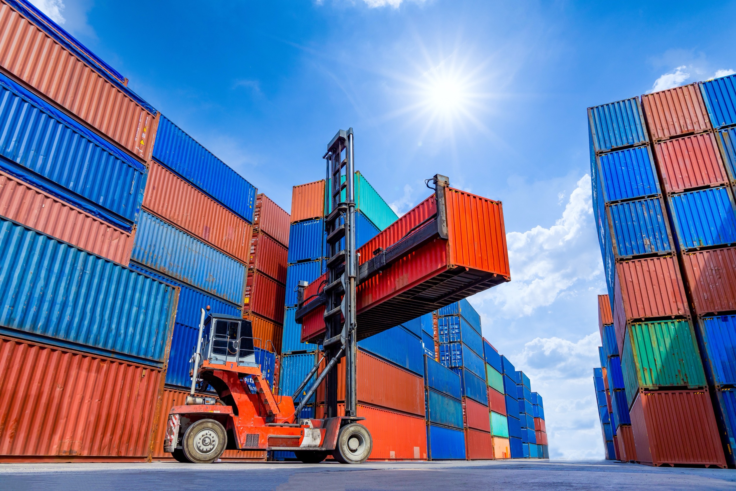 Unlocking Savings on Forklift Drivetrain Parts: Skip the OEM and Go Straight to the Source